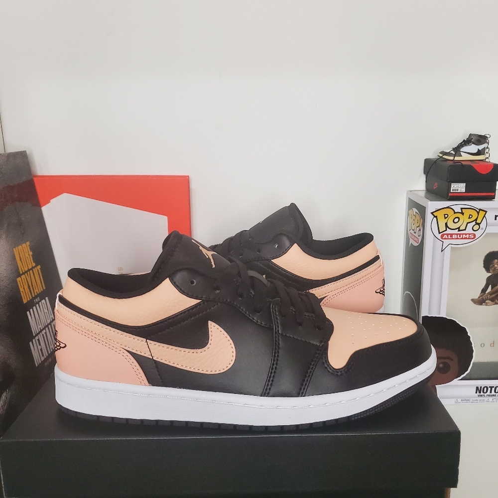 Jordan 1 Low Crimson
